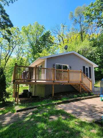 Clarence, BURLINGTON, WI 53105