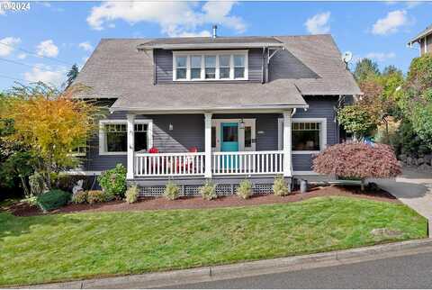 Dillon, WEST LINN, OR 97068