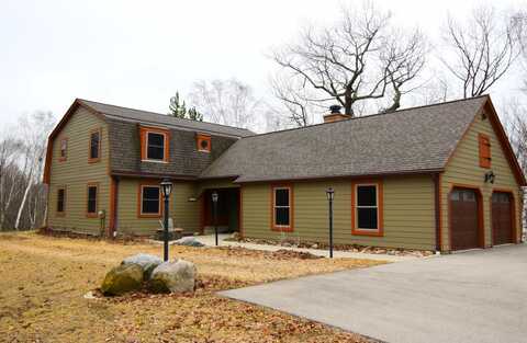 Edgewood, GRAFTON, WI 53024