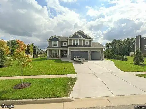 Regees, MUKWONAGO, WI 53149