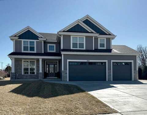 Regees, MUKWONAGO, WI 53149