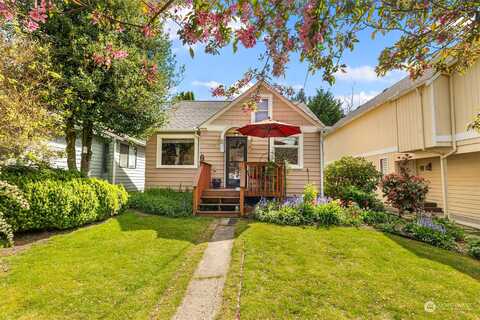 40Th, SEATTLE, WA 98125
