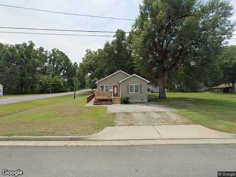 4Th, BLACKSTONE, VA 23824
