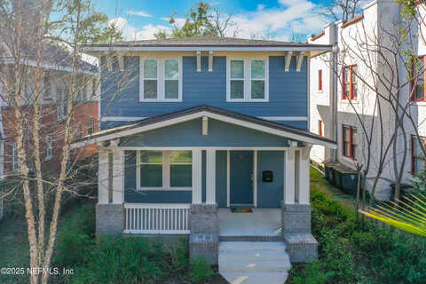 College, JACKSONVILLE, FL 32204