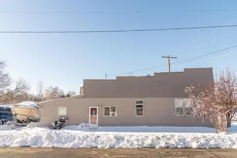 Vine, ROBERTS, WI 54023