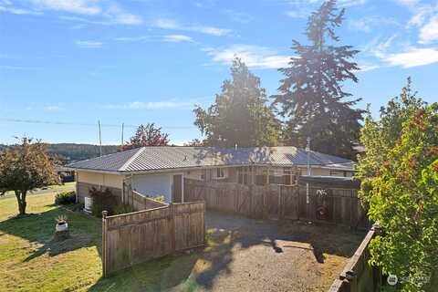 Loerland, OAK HARBOR, WA 98277