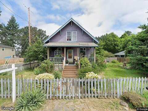 Chestnut, PORTLAND, OR 97267