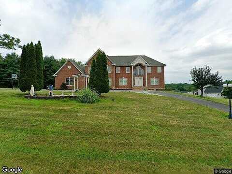 Robin, NAZARETH, PA 18064