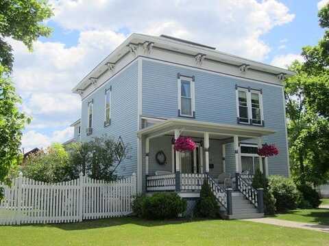 Raymond, MARINETTE, WI 54143