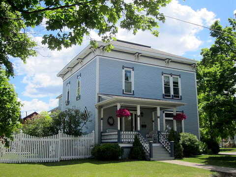 Raymond, MARINETTE, WI 54143