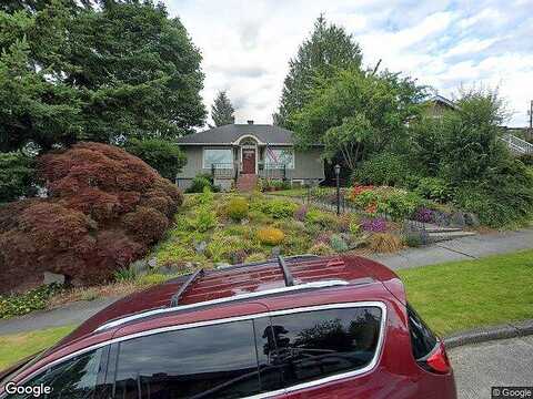 45Th, SEATTLE, WA 98136