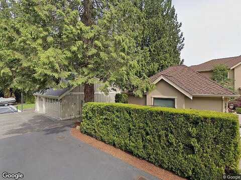 42Nd, ISSAQUAH, WA 98027