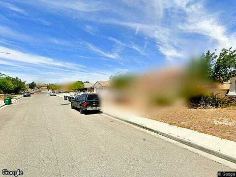 Shayna, PALMDALE, CA 93552