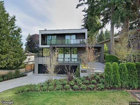 24Th, BELLEVUE, WA 98004