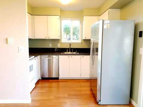 21St, TACOMA, WA 98422