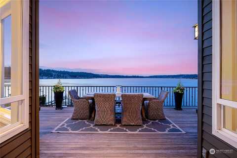 40Th, BELLEVUE, WA 98008