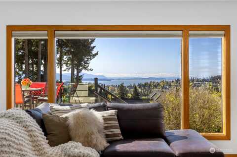 38Th, BELLINGHAM, WA 98229