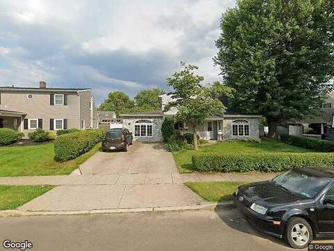 Nearwood, LEVITTOWN, PA 19054