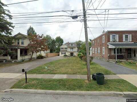 Chestnut, ARDMORE, PA 19003