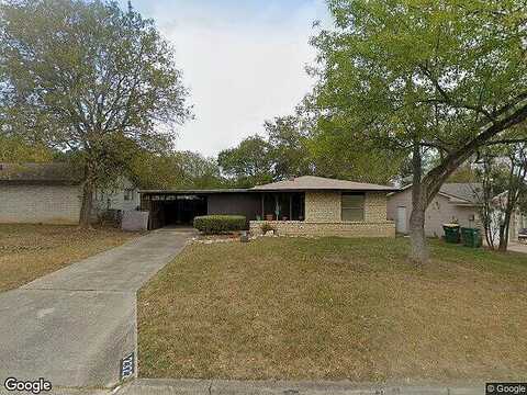 Trailing Oaks, LIVE OAK, TX 78233