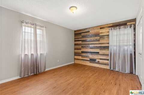 Phyllis, COPPERAS COVE, TX 76522