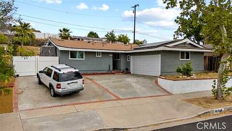 Bainbury, CANYON COUNTRY, CA 91351