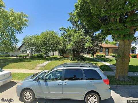 91St, MILWAUKEE, WI 53225