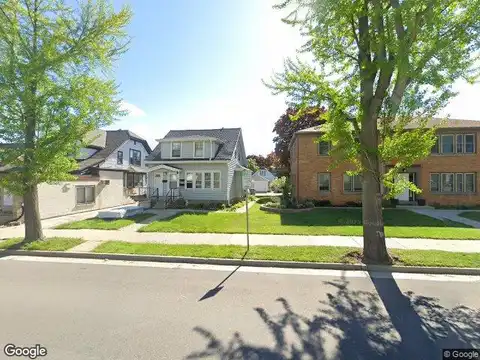76Th, MILWAUKEE, WI 53213