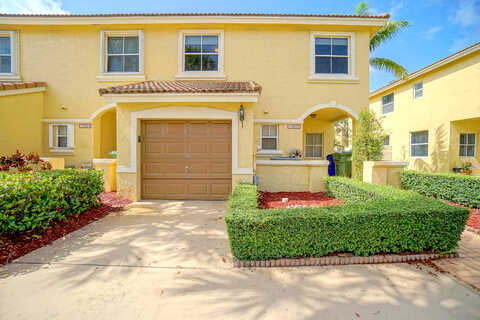 1St, PEMBROKE PINES, FL 33027
