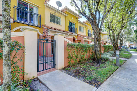 Santa Catalina, NORTH LAUDERDALE, FL 33068