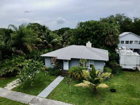 8Th, FORT PIERCE, FL 34950