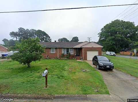 Holly, PORTSMOUTH, VA 23703
