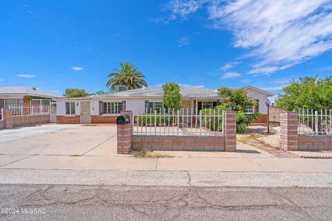 Broadway, TUCSON, AZ 85710