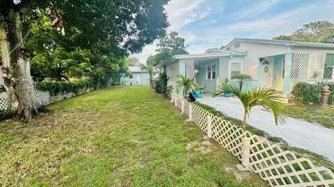 Raymond, FORT PIERCE, FL 34950