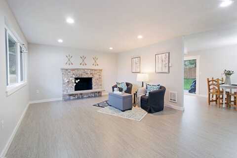 6Th, SPANAWAY, WA 98387