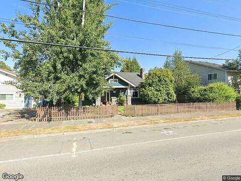 Pine, SNOHOMISH, WA 98290