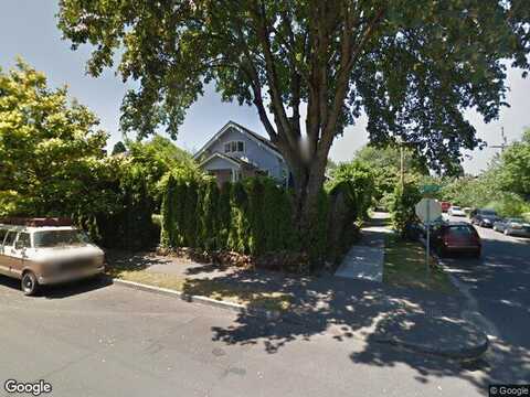 35Th, PORTLAND, OR 97202