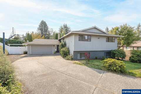 Australis, HAPPY VALLEY, OR 97086