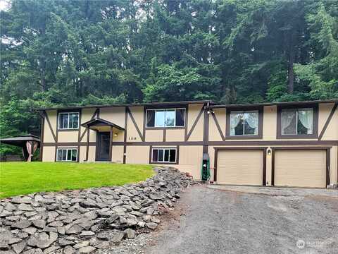 Cris, KELSO, WA 98626