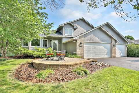 Bluff, CHASKA, MN 55318