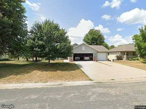 Everett, EYOTA, MN 55934