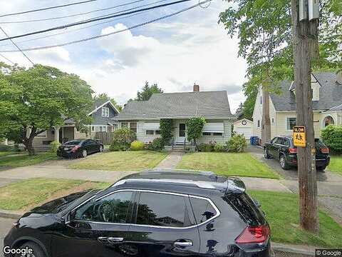 56Th, PORTLAND, OR 97213