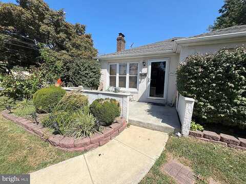 Fernwood, FOLSOM, PA 19033