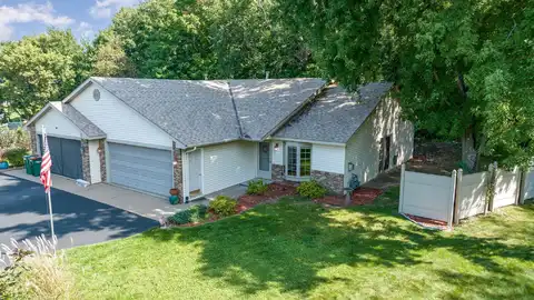 Cattail, HUDSON, WI 54016