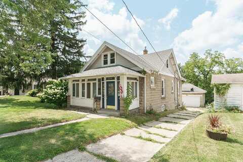 John, MAYVILLE, WI 53050