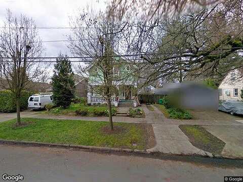 51St, PORTLAND, OR 97215