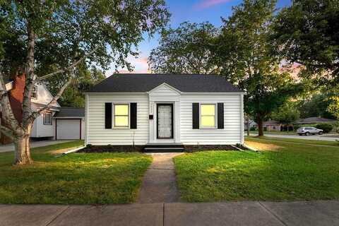 Eliza, GREEN BAY, WI 54301