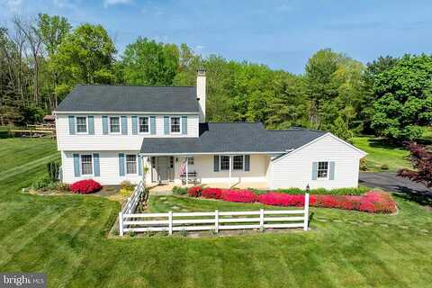 Christine, DOWNINGTOWN, PA 19335