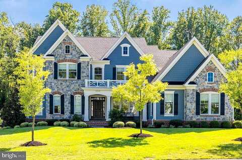 Tradewind, OAKTON, VA 22124