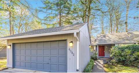 Woodside, LAKE OSWEGO, OR 97035